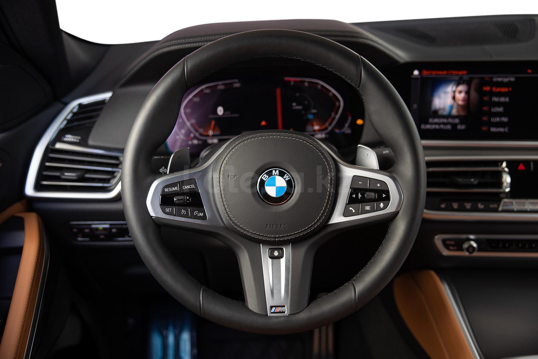 BMW X6 J 2021 года