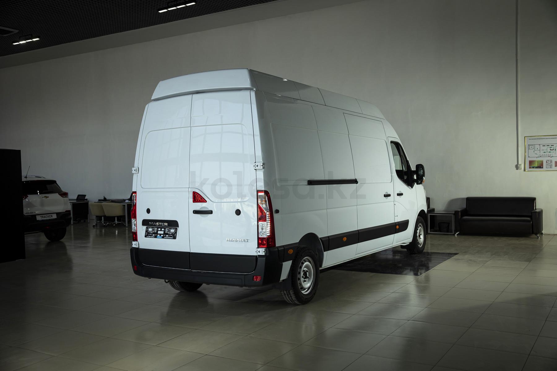 Renault Master Van 2020 - н.в. года от 16 604 000 тенге