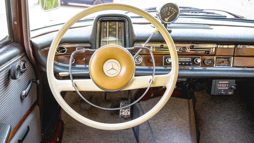 Раллийный Mercedes-Benz из 60-х пустят с молотка