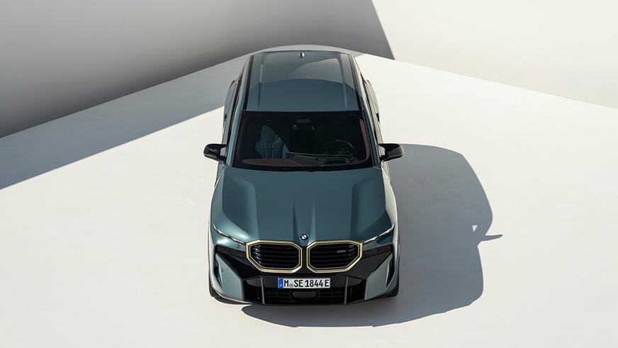 Гибрид BMW XM представлен официально