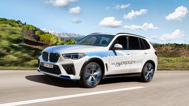 Прототип водородного X5 показала BMW
