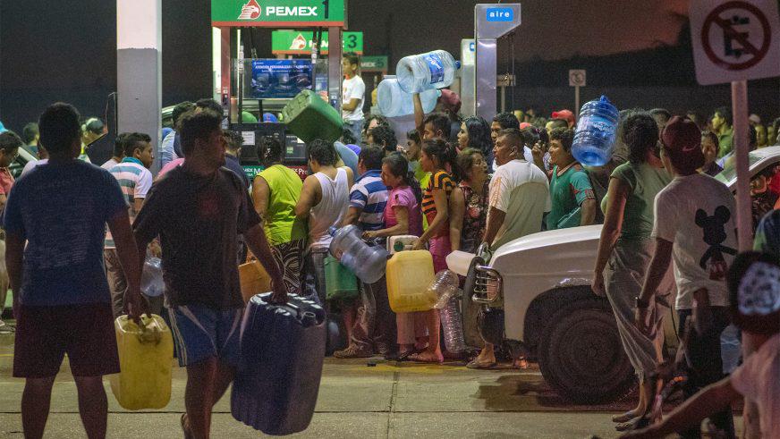 Руководство Мексики отказывается признавать наличие дефицита бензина