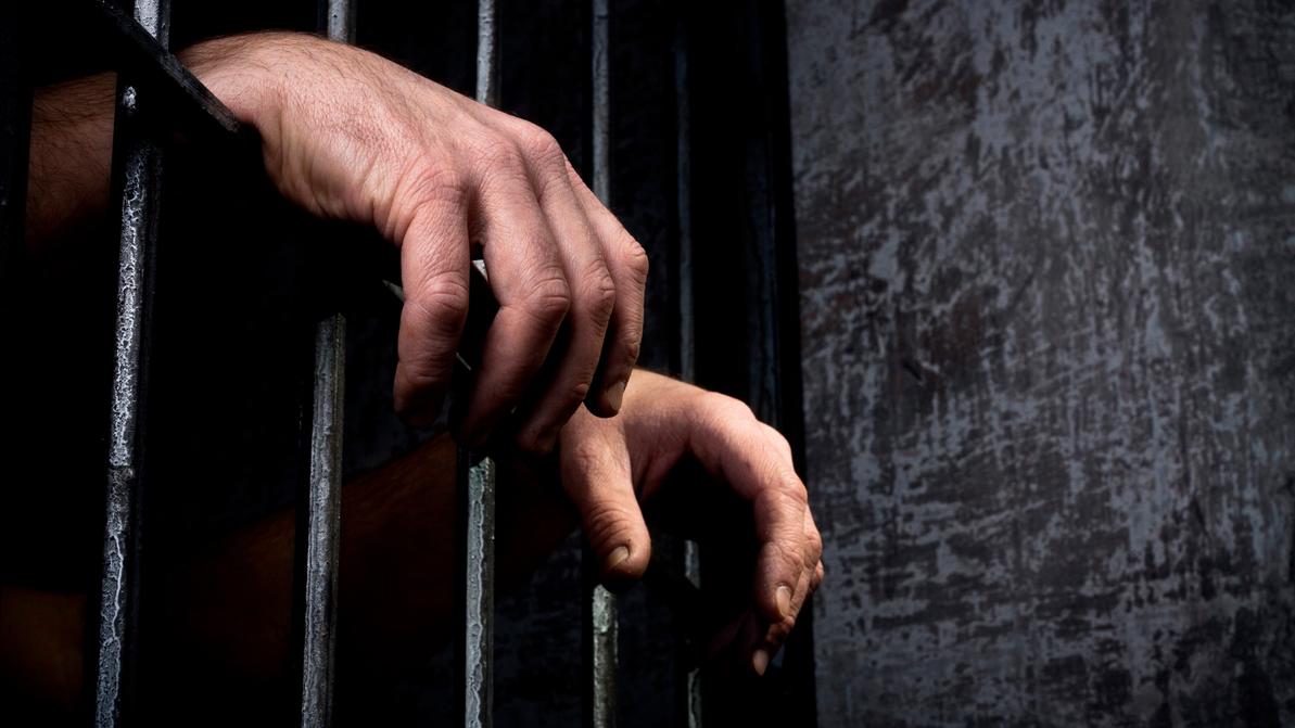 До 10 лет тюрьмы грозит пьяному водителю, чуть не задавившему полицейского