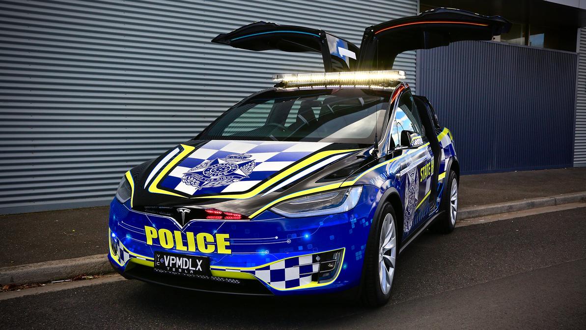 Tesla Model X взяли на службу в полицию