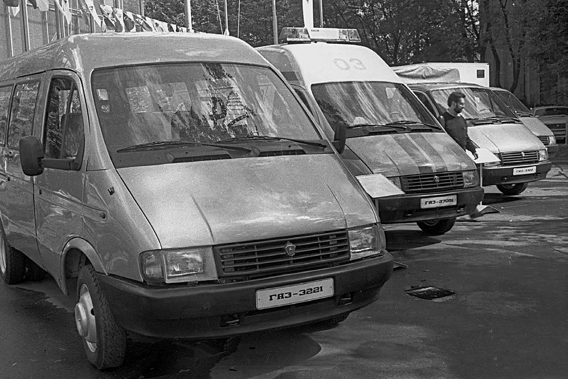30 июля 1994. ГАЗ 3221 1994. ГАЗ 3221 1999 года. Газель 1993 года. ГАЗ-3221 ранний.
