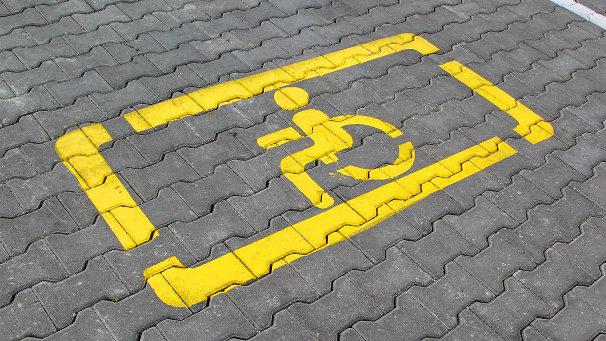 Прокуратура отменила незаконные штрафы за парковку для инвалидов