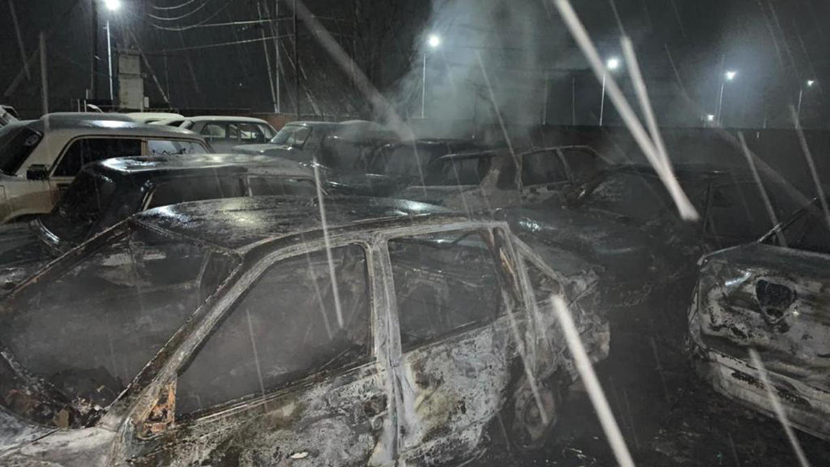 Восемь машин сжёг на штрафстоянке житель Сайрамского района