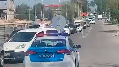 На выездах из Алматы пробки