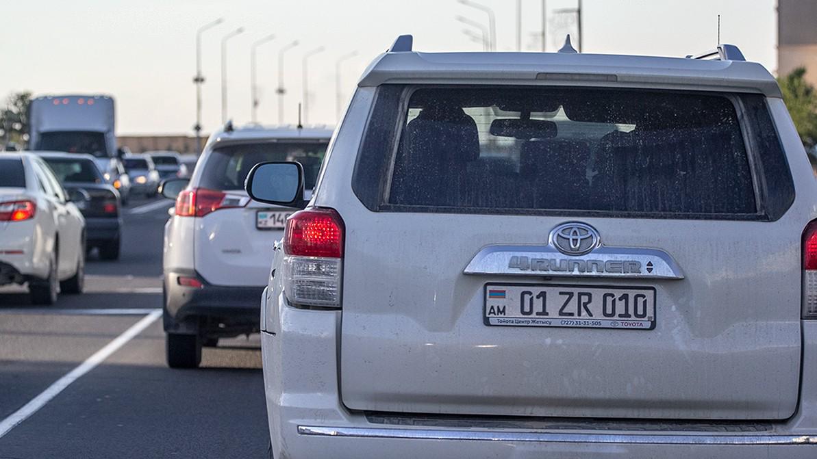 Почти 122 тысячи машин временно ввезли в Казахстан с 2019 года