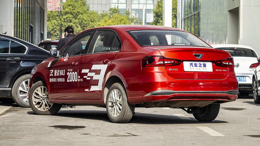 Китайский Polo предложат в России по цене Lada Vesta