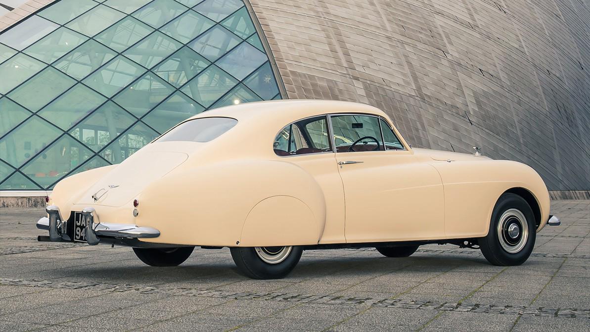 Bentley Continental отметил 70-летие