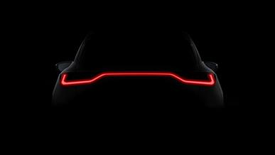 Lexus покажет новую модель LBX 5 июня
