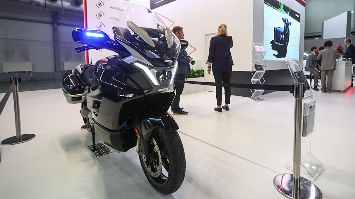 Электрический мотоцикл Aurus уже проходит испытания