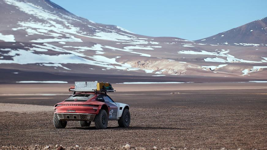 Экстремальный Porsche 911 покорил самый высокий вулкан в мире