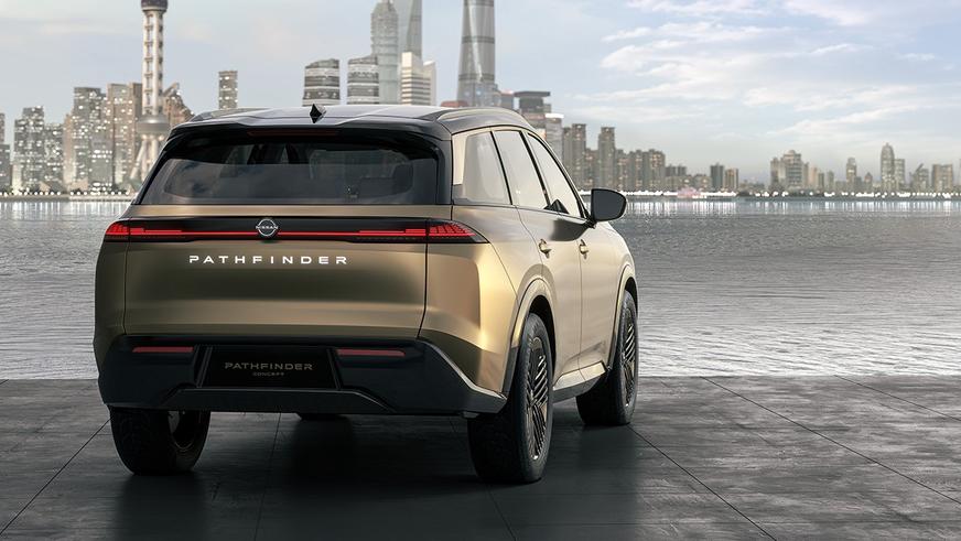 Nissan Pathfinder получил совершенно новое лицо для Китая
