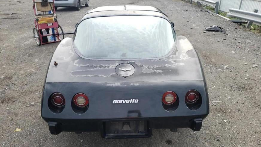 Классический Corvette продают на Kolesa.kz за 20 млн тенге