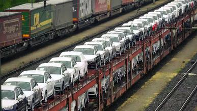 BMW и Audi прекратили отгрузку автомобилей в Китай по железной дороге