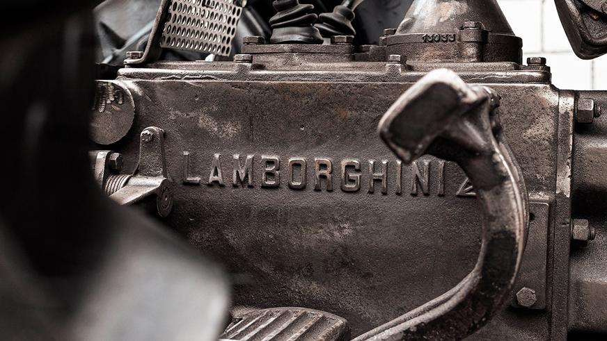 Редчайший трактор Lamborghini продают за полмиллиона долларов
