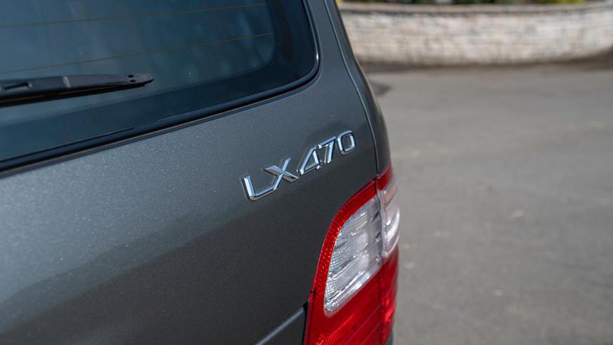 Lexus LX470 с небольшим пробегом выставили на аукцион в США