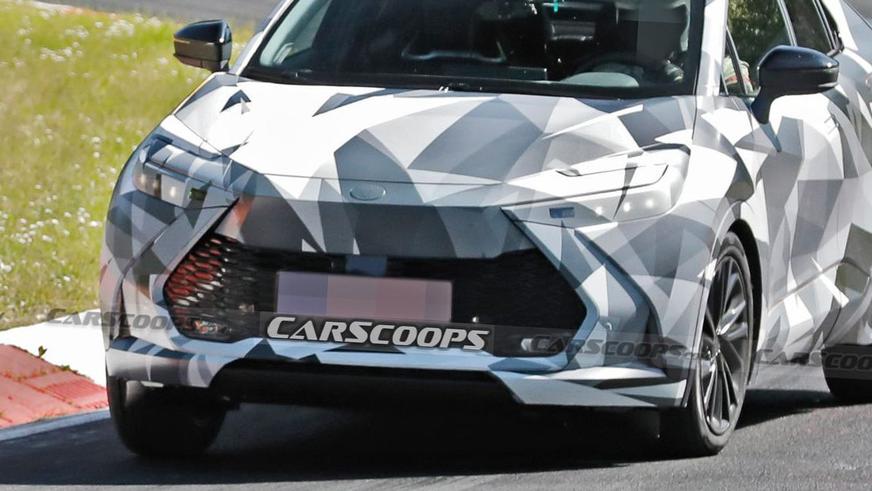 Кроссовер Toyota C-HR вышел на завершающие тесты перед премьерой