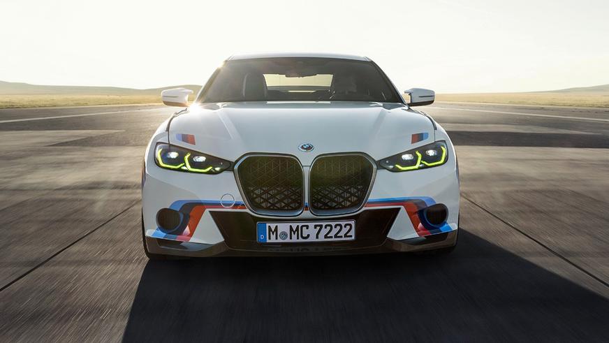 BMW вернула в линейку культовый 3.0 CSL с механикой и задним приводом