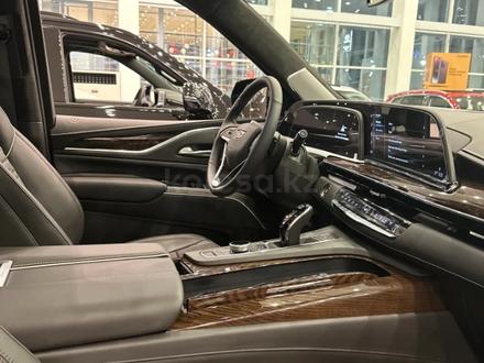 Cadillac Escalade Premium Luxury Platinum 2022 года за 110 000 000 тг. в Атырау – фото 11