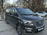 Hyundai Starex 2019 года за 16 500 000 тг. в Алматы – фото 3