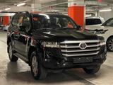 Toyota Land Cruiser 2022 года за 62 000 000 тг. в Алматы