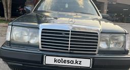 Mercedes-Benz E 280 1993 года за 2 300 000 тг. в Конаев (Капшагай) – фото 2