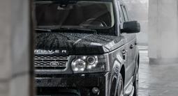 Land Rover Range Rover Sport 2011 года за 11 500 000 тг. в Алматы