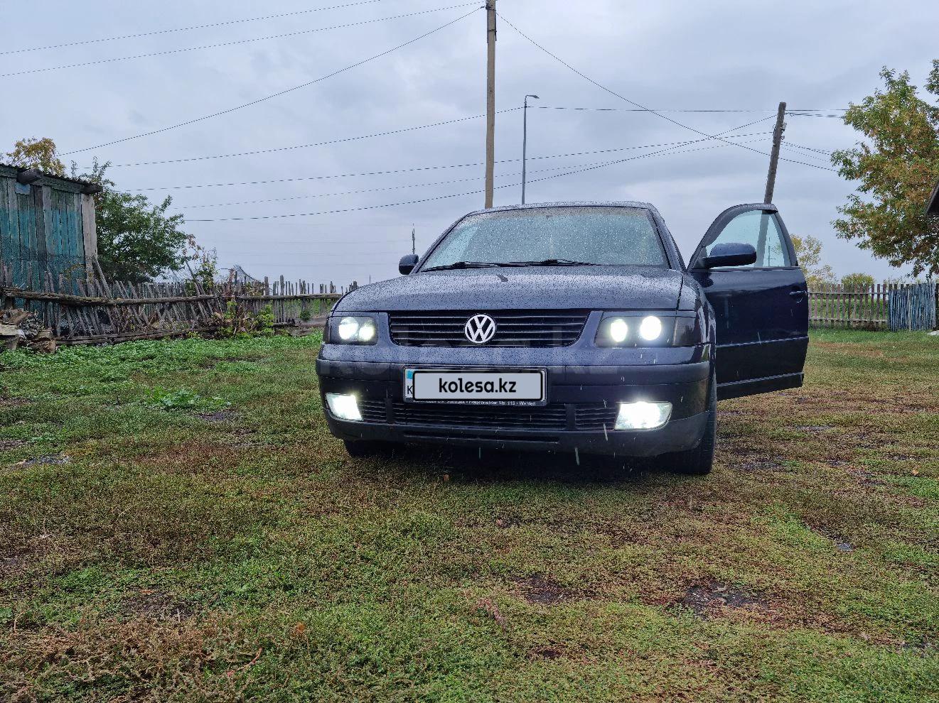 Volkswagen Passat 1999 г.