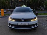 Volkswagen Jetta 2018 года за 8 950 000 тг. в Алматы – фото 4