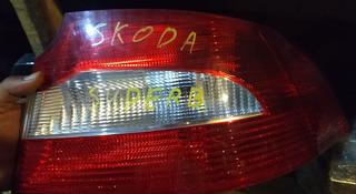 Задний фонарь Skoda superb за 60 000 тг. в Алматы