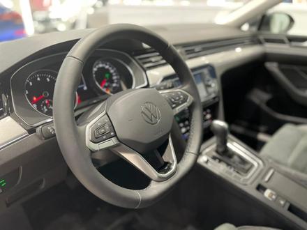 Volkswagen Passat Exclusive 2.0 TSI 2021 года за 17 462 000 тг. в Шымкент – фото 8
