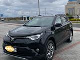 Toyota RAV 4 2018 года за 17 500 000 тг. в Астана