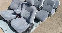Комплект сидений на Мицубиси Делику булку за 350 000 тг. в Алматы – фото 3