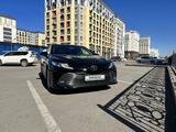 Toyota Camry 2018 года за 13 299 990 тг. в Астана
