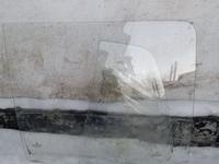 Стёкла Гольф3 на задние двери за 3 000 тг. в Караганда