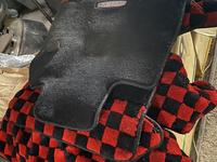 Комплект ковриков на Toyota Alphard за 30 000 тг. в Астана