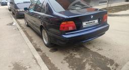 BMW 528 1997 года за 2 570 000 тг. в Алматы – фото 5