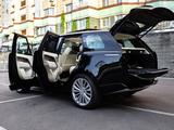 Land Rover Range Rover 2022 года за 220 000 000 тг. в Алматы – фото 4