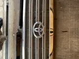 Оригинальная решетка радиатор за 30 000 тг. в Алматы
