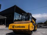 LiuGong  16 тонн CLG6116E 2021 года за 21 160 000 тг. в Алматы – фото 5