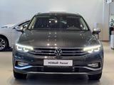 Volkswagen Passat Exclusive 2.0 TSI 2022 года за 18 590 000 тг. в Астана – фото 4