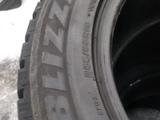 Шины зимние Bridgestone Blizzak шипованные 255/55 R18 за 120 000 тг. в Алматы – фото 3