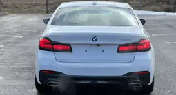 BMW 530 2022 года за 35 000 000 тг. в Шымкент – фото 3