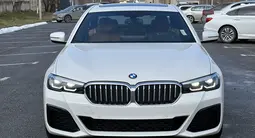 BMW 530 2022 года за 35 000 000 тг. в Шымкент – фото 2
