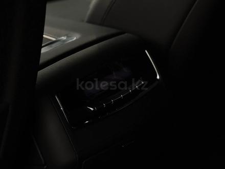 Cadillac Escalade Sport 2022 года за 92 990 000 тг. в Алматы – фото 19