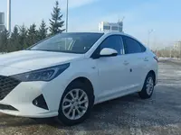Hyundai Accent 2021 года за 10 300 000 тг. в Астана