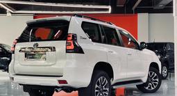 Toyota Land Cruiser Prado Prestige 4.0 2022 года за 49 990 000 тг. в Алматы – фото 4